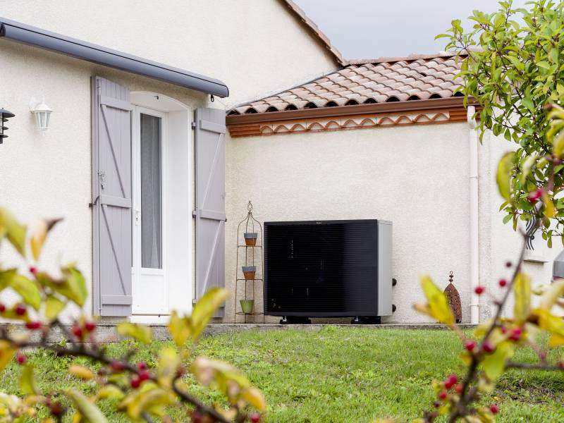 Installation de pompe à chaleur Air-Air Daikin certifiée RGE à Annecy - Étude gratuite et économies d'énergie