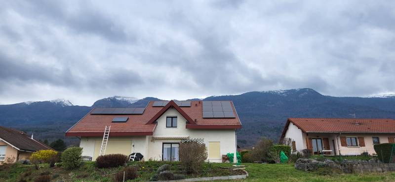 Réalisation : Installation de Panneaux Photovoltaïques Thoiry proche de Saint Genis Pouilly