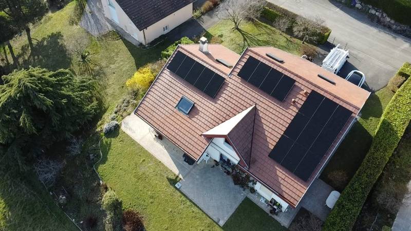Réalisation : Installation de Panneaux Photovoltaïques Thoiry proche de Saint Genis Pouilly